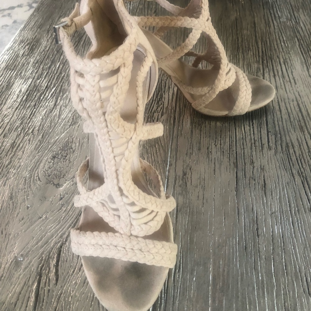 Aldo - Picture 2 of 7